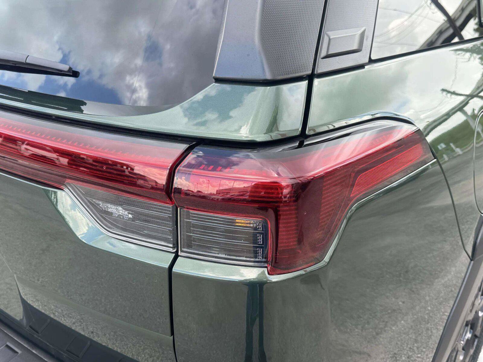 Used 2026 Subaru Outback Limited AWD/4WD image 15