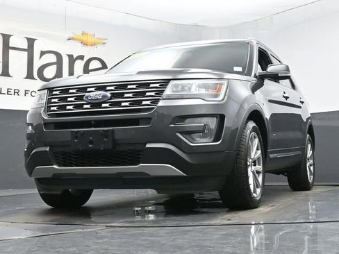 Used 2017 Ford Explorer Limited AWD/4WD image 4