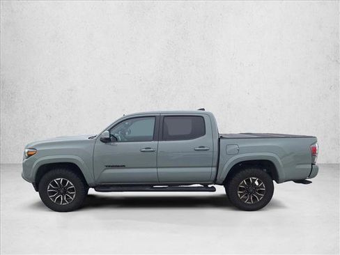 Used 2022 Toyota Tacoma TRD Sport image 8