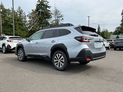 New 2025 Subaru Outback Premium image 5