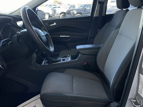 Used 2019 Ford Escape SE image 7