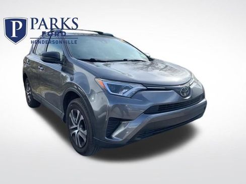 Used 2017 Toyota RAV4 LE image 1