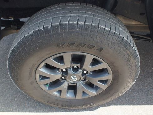 Used 2023 Toyota Tacoma SR5 AWD/4WD image 27