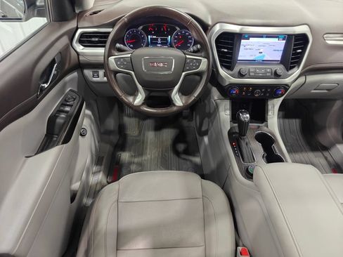 Used 2019 GMC Acadia SLT AWD/4WD image 4