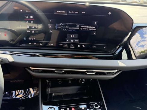 Used 2025 Audi A5 2.0T Premium Plus w/ Premium Plus AWD/4WD image 22