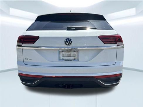 Used 2023 Volkswagen Atlas Cross Sport SE w/ Panoramic Sunroof Package FWD image 7