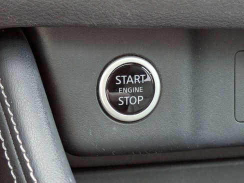 Used 2023 Nissan Rogue Platinum w/ Platinum Premium Package FWD image 32
