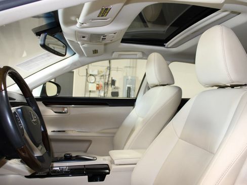 Used 2013 Lexus ES 350 w/ Premium Pkg FWD image 28