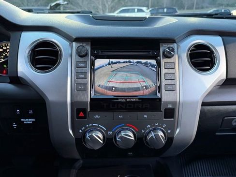 Used 2019 Toyota Tundra SR5 w/ SR5 Upgrade Package image 21