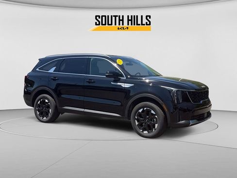 Certified 2025 Kia Sorento S AWD/4WD image 7