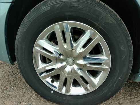 Used 2010 Chrysler Town & Country Limited w/ Entertainment Group #3 image 9