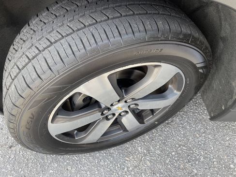 Used 2018 Chevrolet Traverse LT AWD/4WD image 30