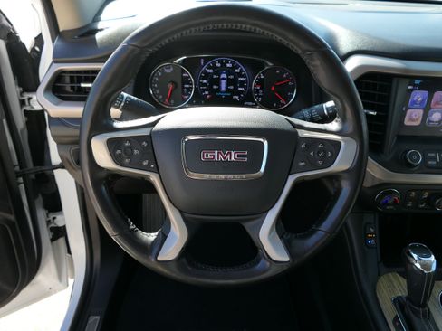 Used 2018 GMC Acadia Denali w/ Technology Package AWD/4WD image 18