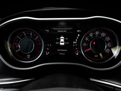 Used 2015 Dodge Challenger R/T Plus RWD image 23