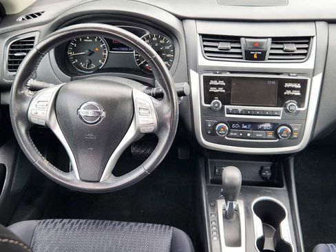 Used 2016 Nissan Altima 2.5 SV FWD image 26