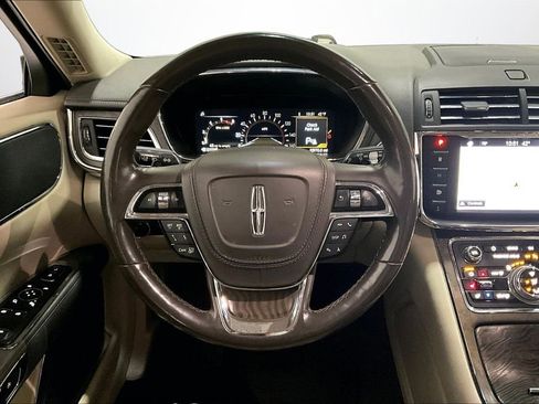 Used 2019 Lincoln Continental Select w/ Continental Climate Package image 8