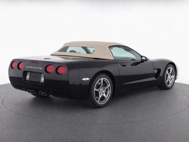Used 2004 Chevrolet Corvette Convertible w/ Preferred Equipment Group RWD image 4