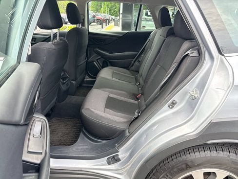 Used 2024 Subaru Outback AWD/4WD image 30