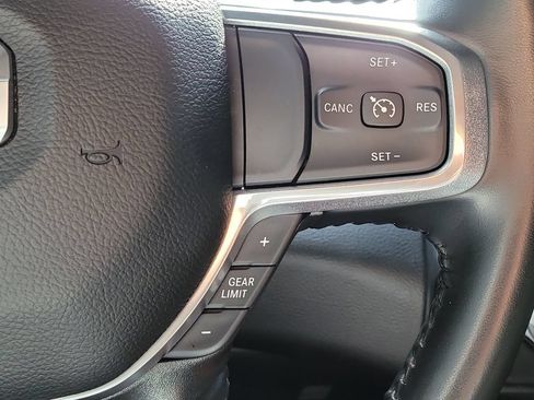 Used 2023 RAM 1500 Laramie AWD/4WD image 34
