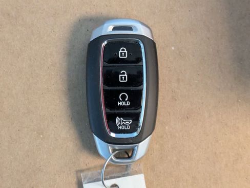 Used 2026 Hyundai Venue SEL FWD image 33