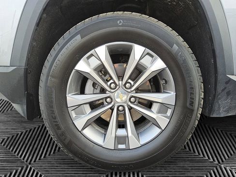 Used 2026 Chevrolet Equinox LT w/ Convenience Package II image 14