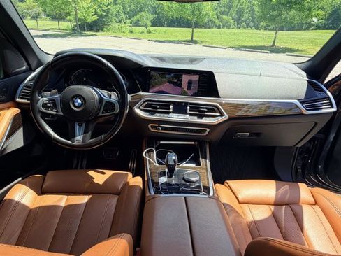 Used 2019 BMW X5 xDrive50i w/ M Sport Package AWD/4WD image 22