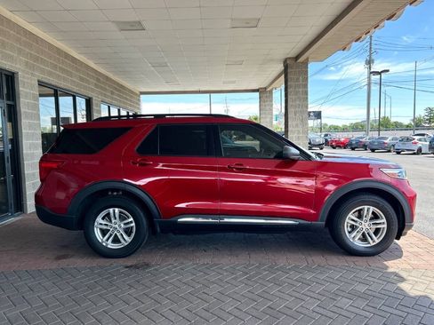 Used 2020 Ford Explorer XLT AWD/4WD image 21