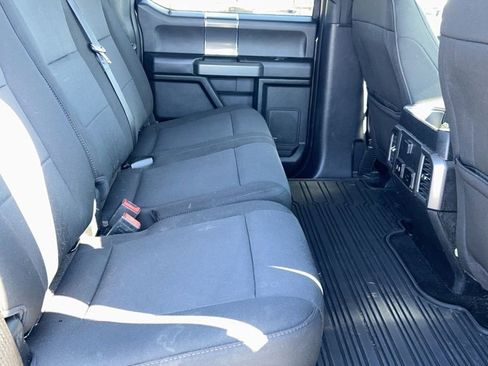 Used 2018 Ford F150 XLT w/ Equipment Group 302A Luxury AWD/4WD image 7