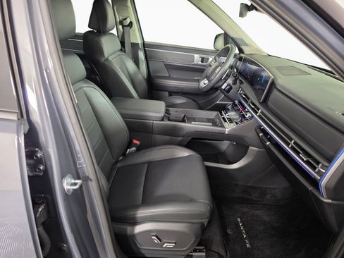 Used 2026 Hyundai Santa Fe Limited AWD/4WD image 36