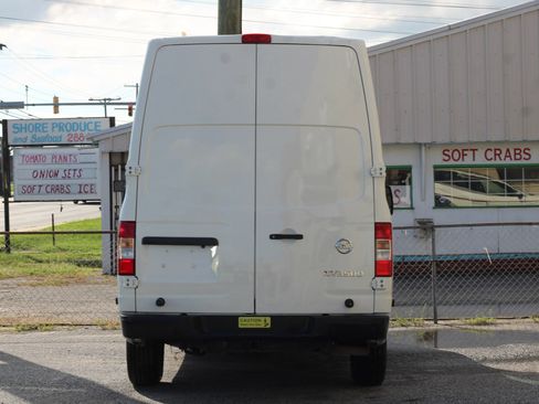 Used 2017 Nissan NV 3500 SV RWD image 7