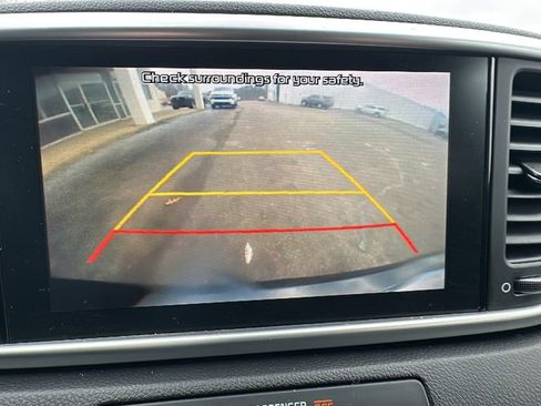 Used 2022 Kia Sportage LX w/ LX FWD Value Edition Package image 27