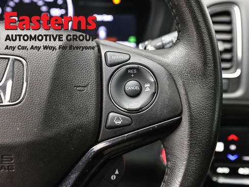 Used 2021 Honda HR-V EX-L image 16