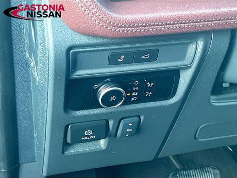 Used 2024 Ford Expedition Max Limited image 13