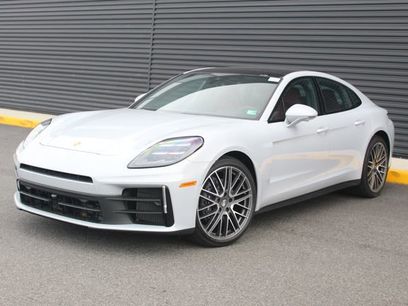 New 2025 Porsche Panamera 4