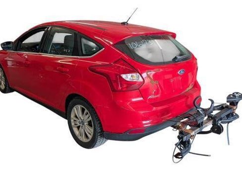 Used 2012 Ford Focus SEL FWD image 3