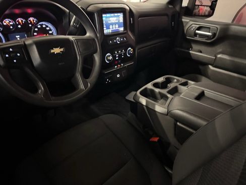 Used 2019 Chevrolet Silverado 1500 Custom w/ Custom Max Trailering Package image 18