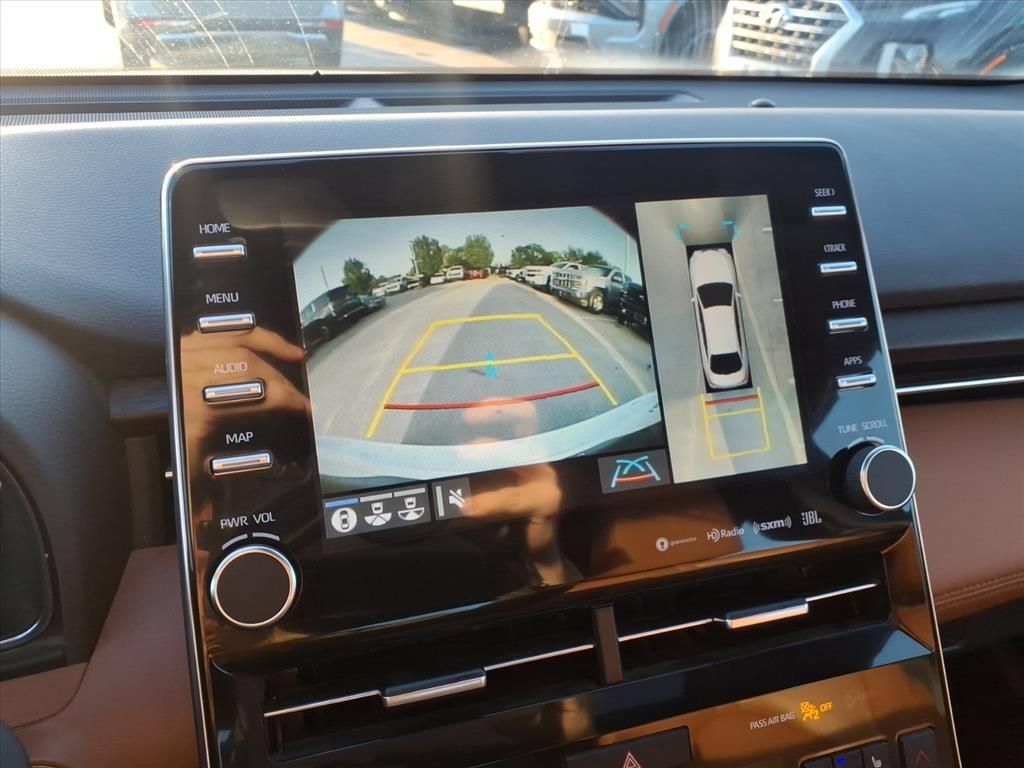 Used 2020 Toyota Avalon Limited w/ Advanced Safety Package FWD image 25