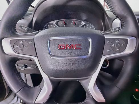Used 2020 GMC Terrain SLE w/ LPO, Floor Liner Package FWD image 13