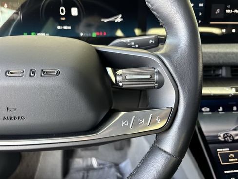 Used 2024 Lucid Air Touring AWD/4WD image 30