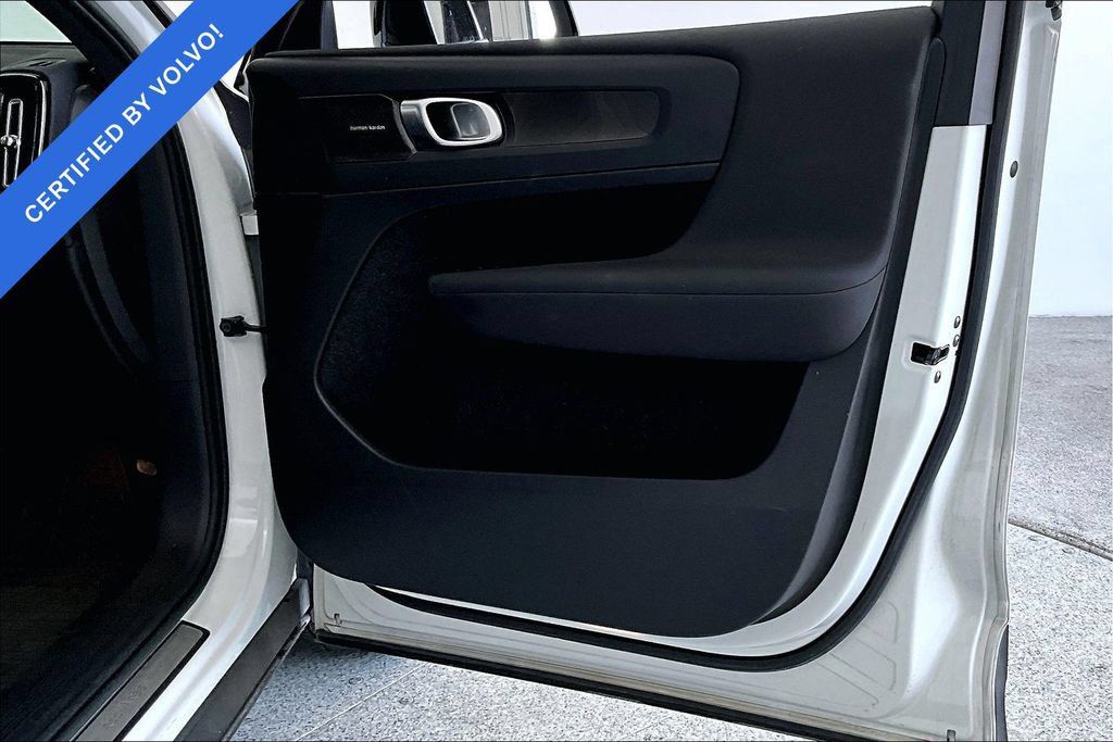 Certified 2023 Volvo XC40 Recharge Ultimate AWD/4WD image 23