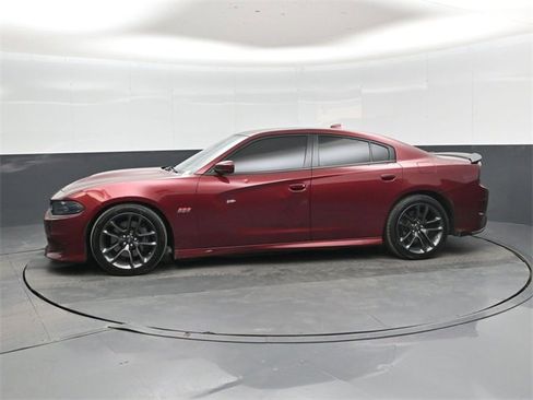Used 2022 Dodge Charger Scat Pack w/ Navigation & Travel Group image 7