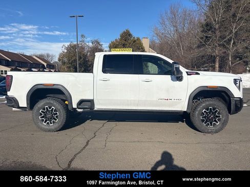 New 2026 GMC Sierra 2500 AT4X image 8