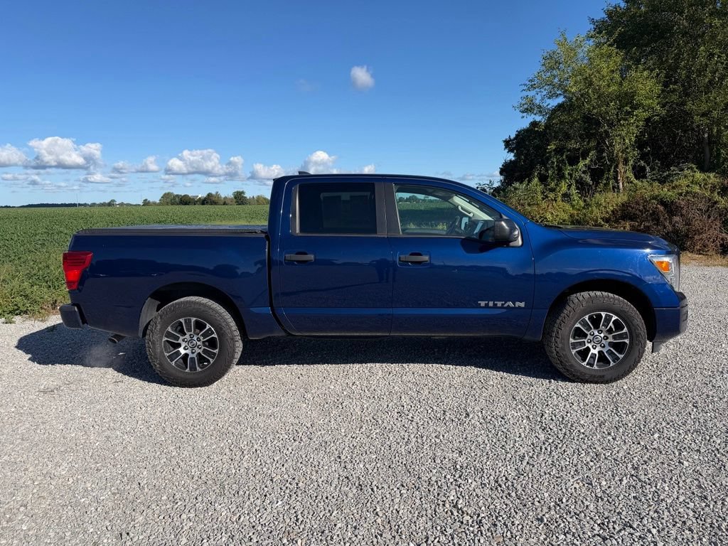 Used 2022 Nissan Titan SV w/ Accessory Utility Package AWD/4WD image 16