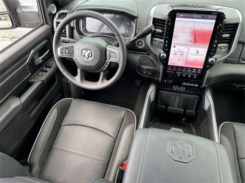 Used 2025 RAM 2500 Laramie image 15