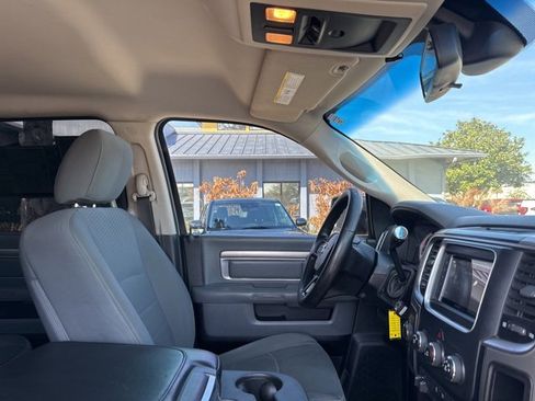 Used 2016 RAM 2500 SLT image 11