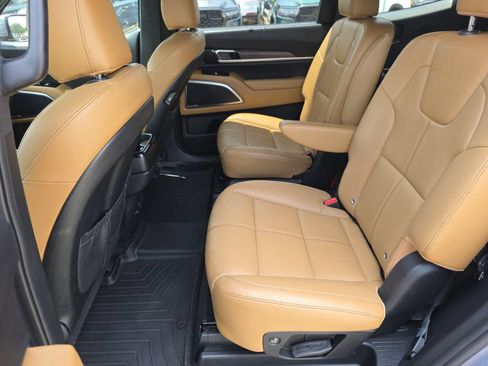 Used 2021 Kia Telluride SX w/ Nightfall Edition Package AWD/4WD image 32