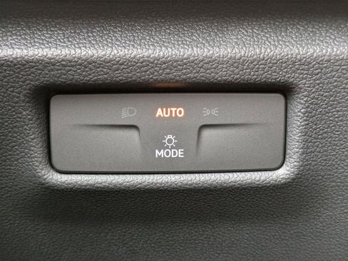New 2026 Volkswagen Tiguan S FWD image 33