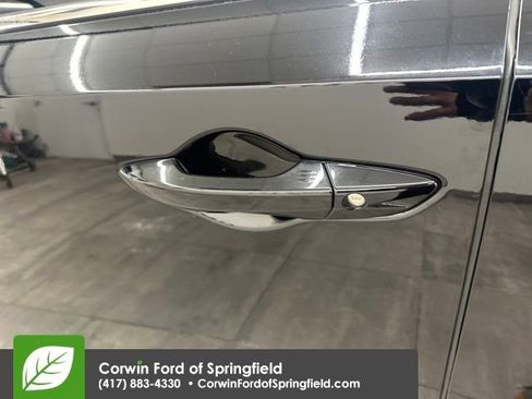 Used 2023 Acura MDX SH-AWD w/ Technology Package image 21