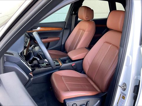 Used 2023 Audi Q5 2.0T Premium image 7