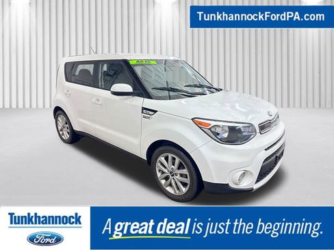 Used 2018 Kia Soul + image 1